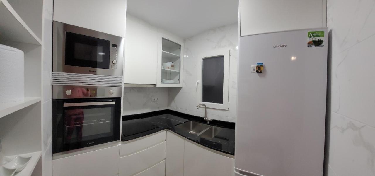 Apartamento Bajo Con Terraza Y Piscina Торевьиа Экстерьер фото
