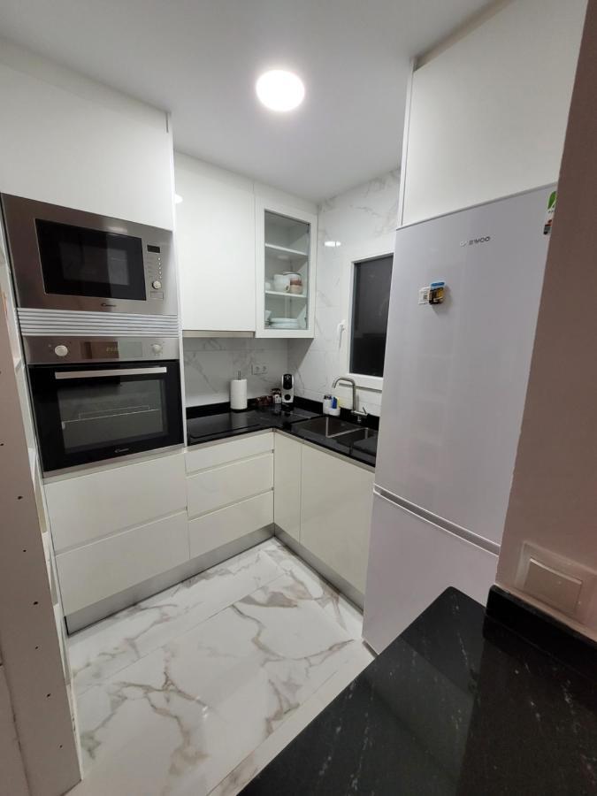 Apartamento Bajo Con Terraza Y Piscina Торевьиа Экстерьер фото