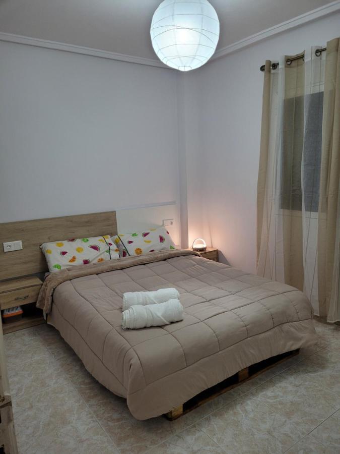 Apartamento Bajo Con Terraza Y Piscina Торевьиа Экстерьер фото